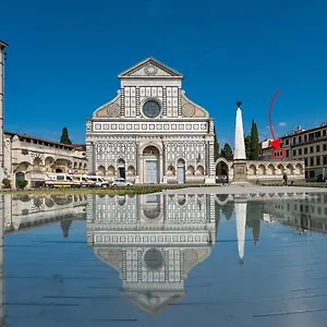 https://florence-charming-apartments-via-avelli-4.it-tuscanyhotel.com