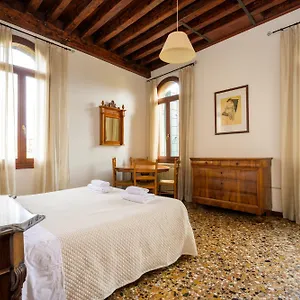 San Trovaso Apartamento Venecia
