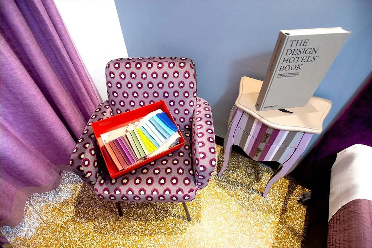Hotel Bologna Genoa 2*,  Italy