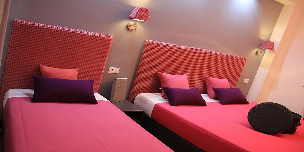 Hotel Bologna Genua