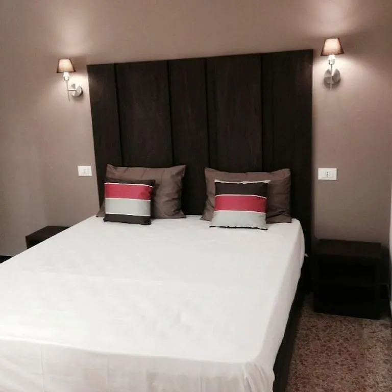 Hotel Bologna Genoa